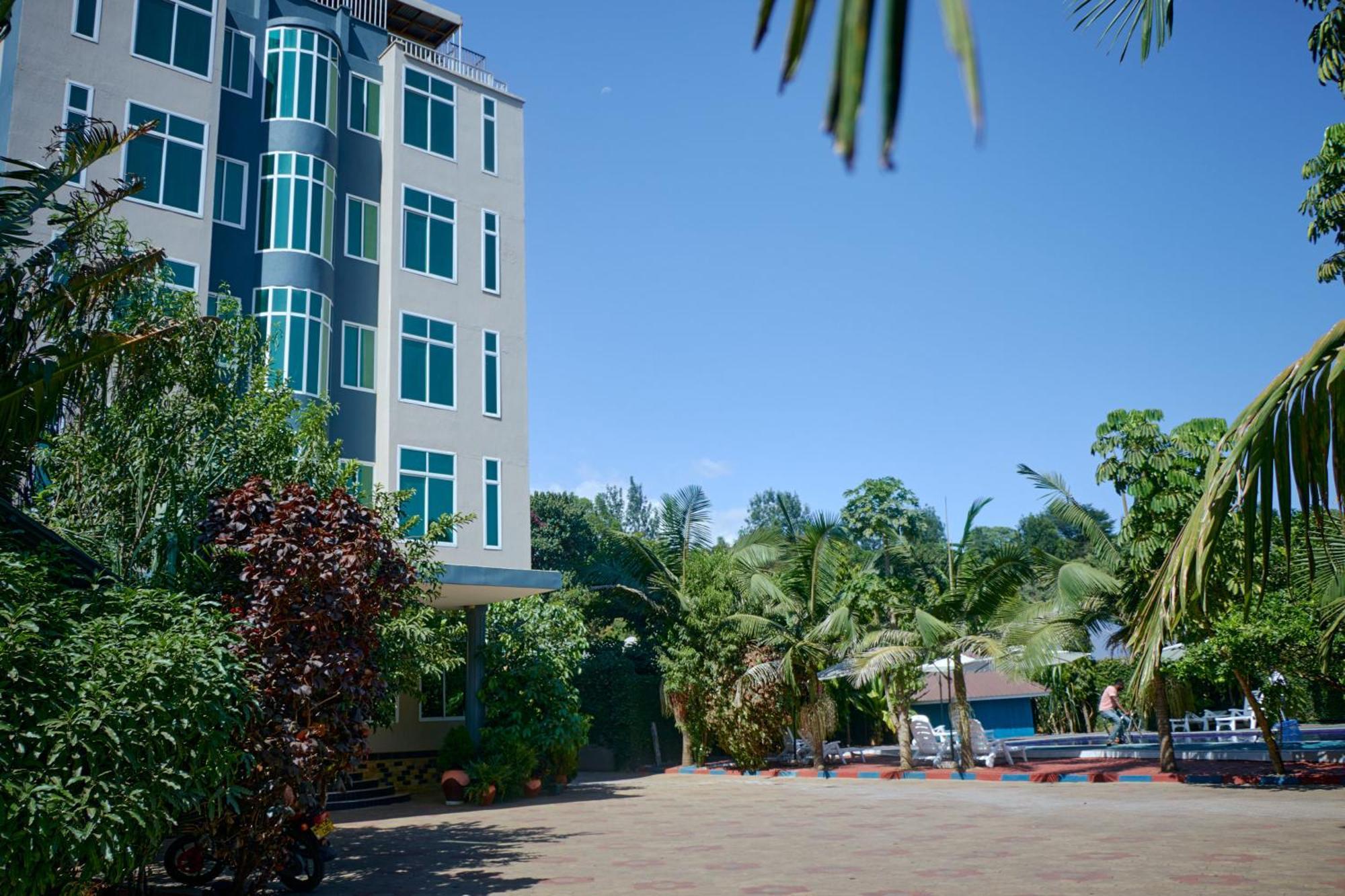 Elanacha Hotel Аруша Екстер'єр фото