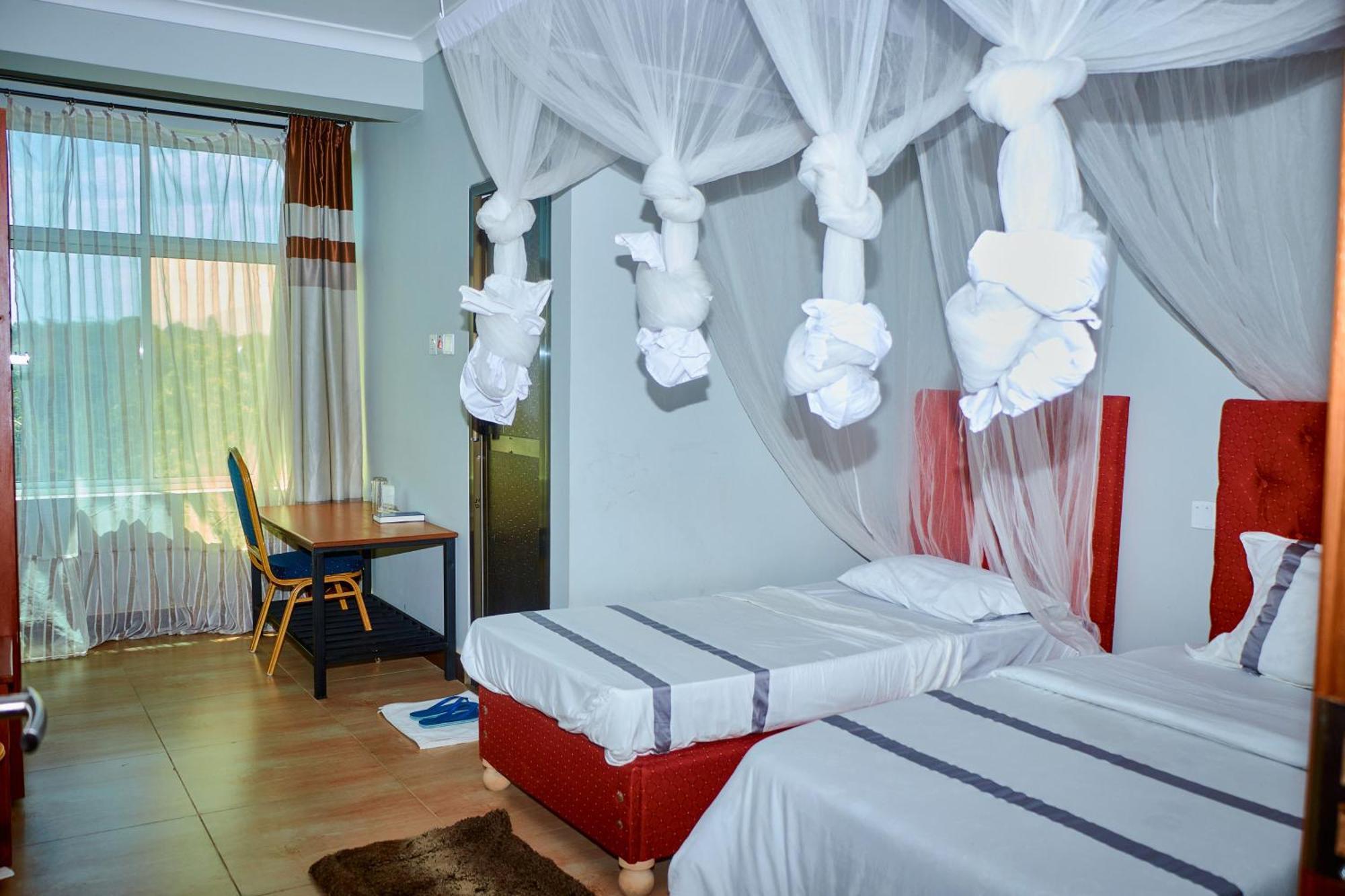 Elanacha Hotel Аруша Екстер'єр фото