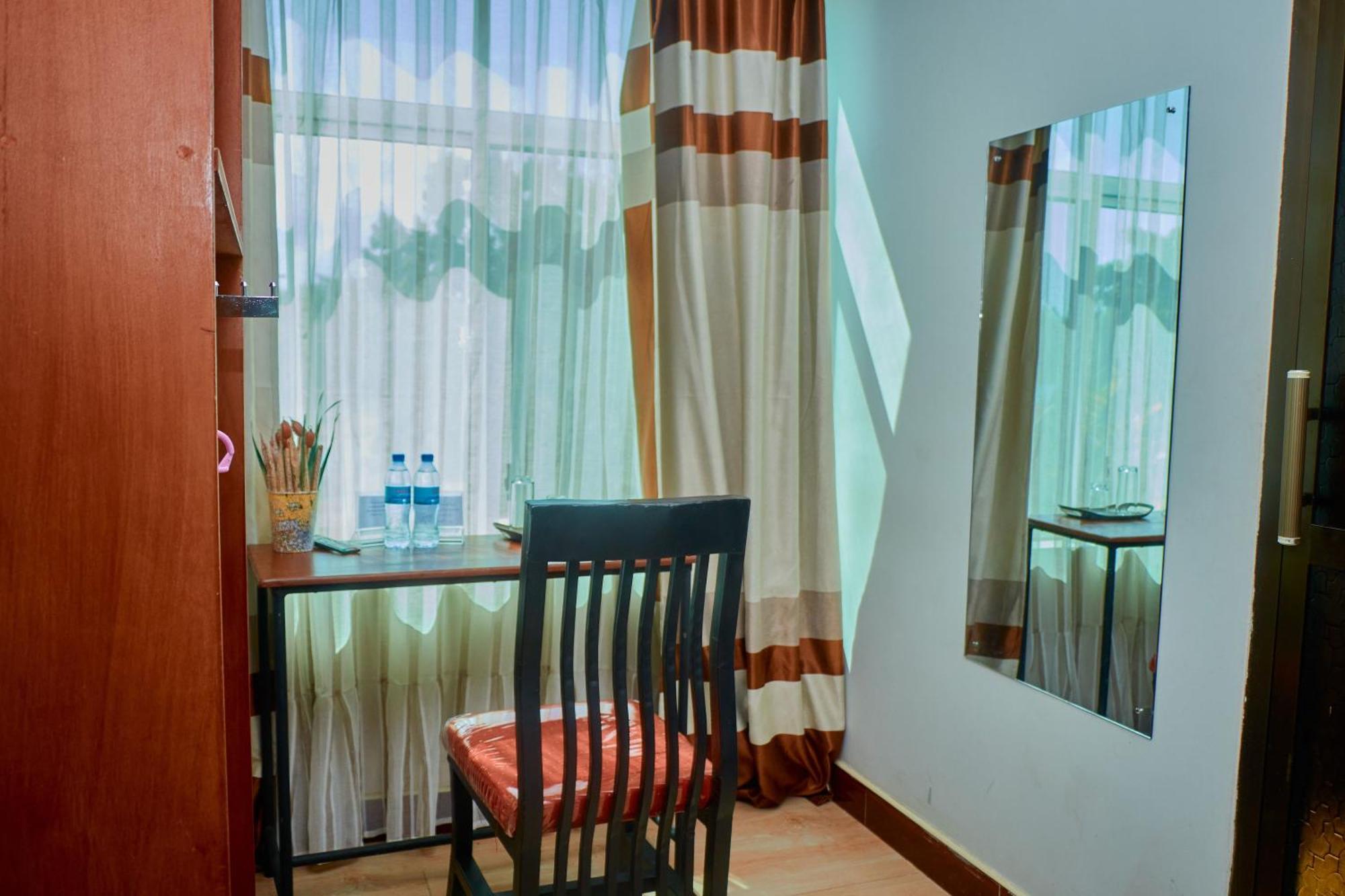 Elanacha Hotel Аруша Екстер'єр фото